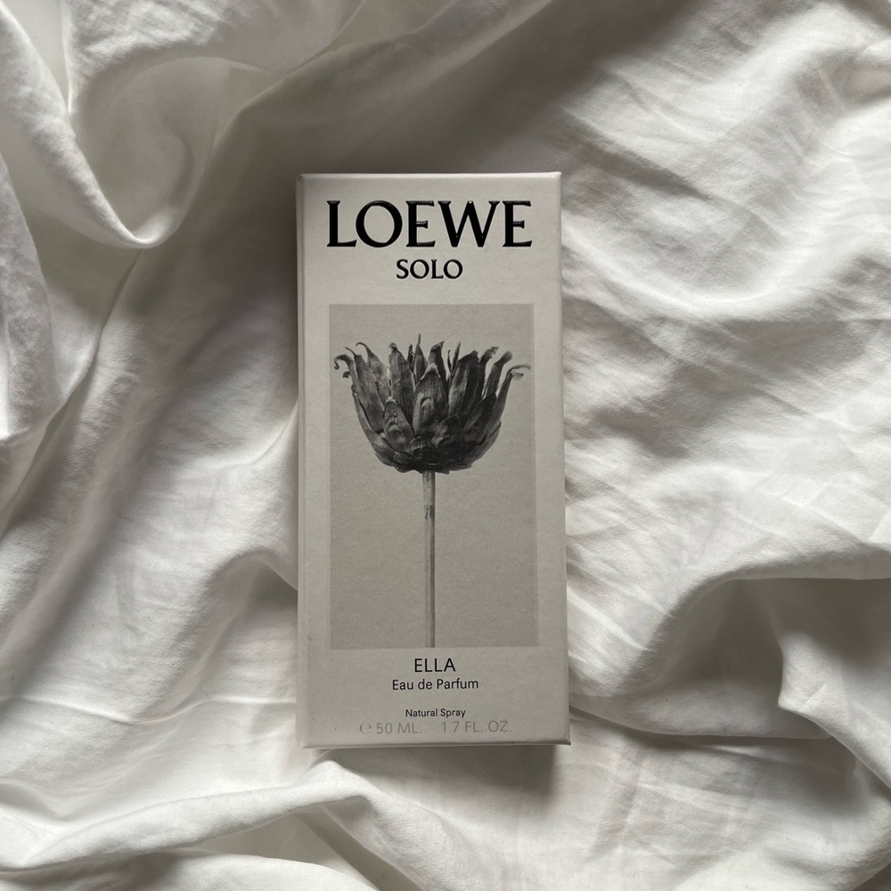 Loewe Solo Ella perfume